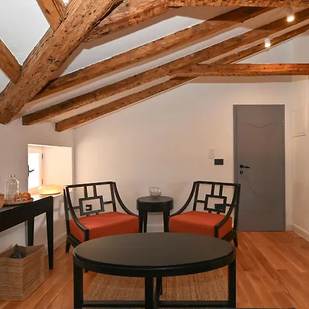 アパートホテル Milin Dom Premium 4*