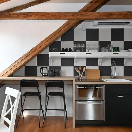 Milin Dom Premium Apartmanhotel 4*