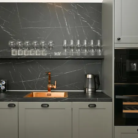 Milin Dom Premium 아파트호텔 4*